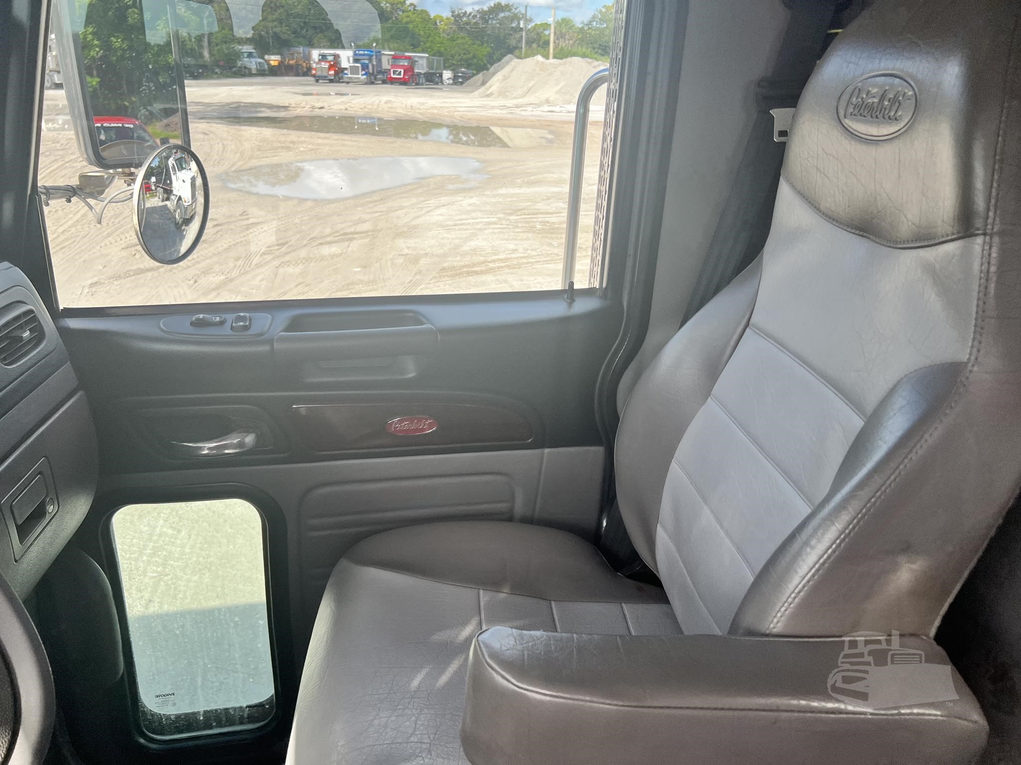 Peterbilt 389 Tri Axle Dump Truck