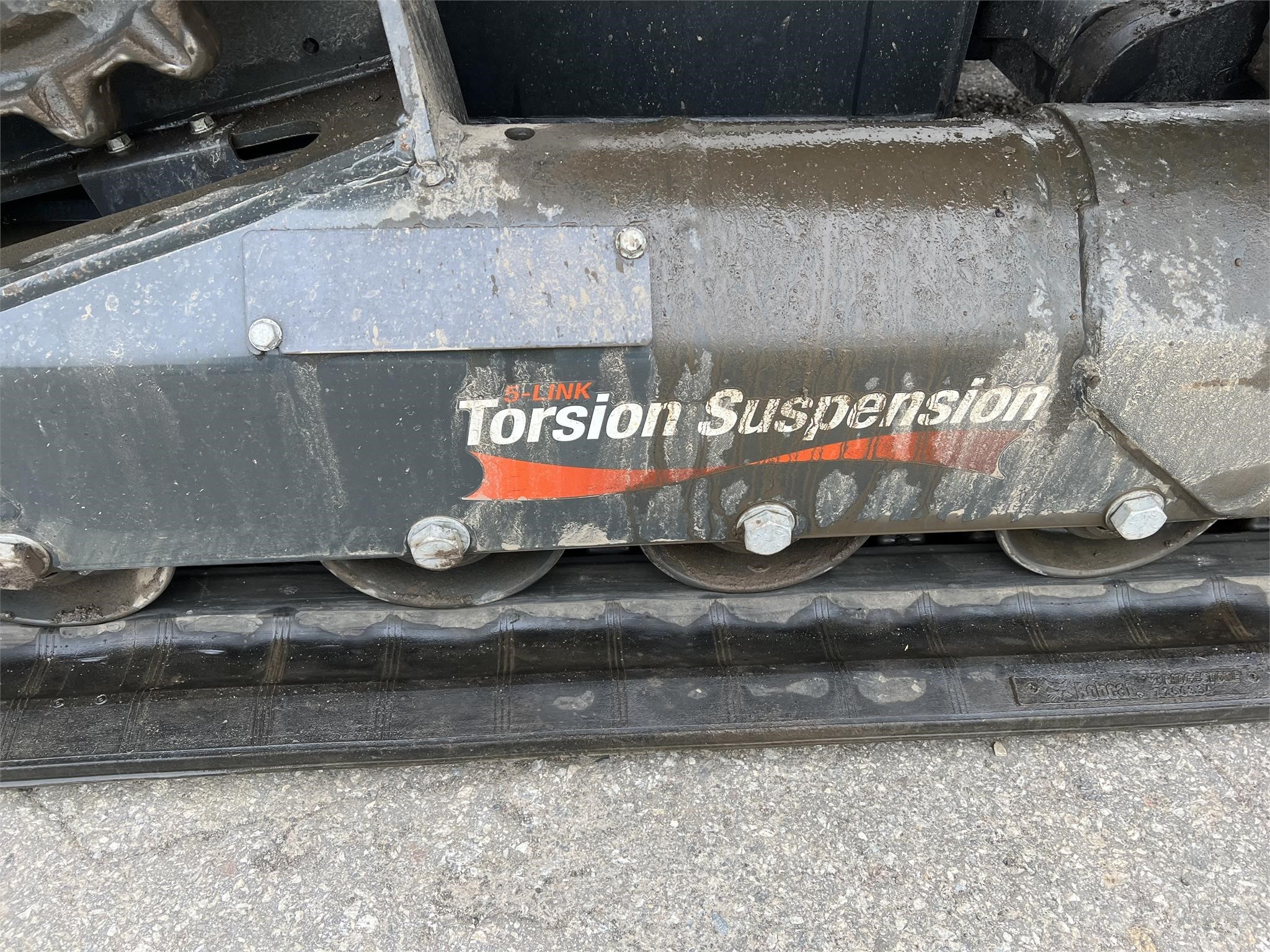 Bobcat T870 Skid Steer Track