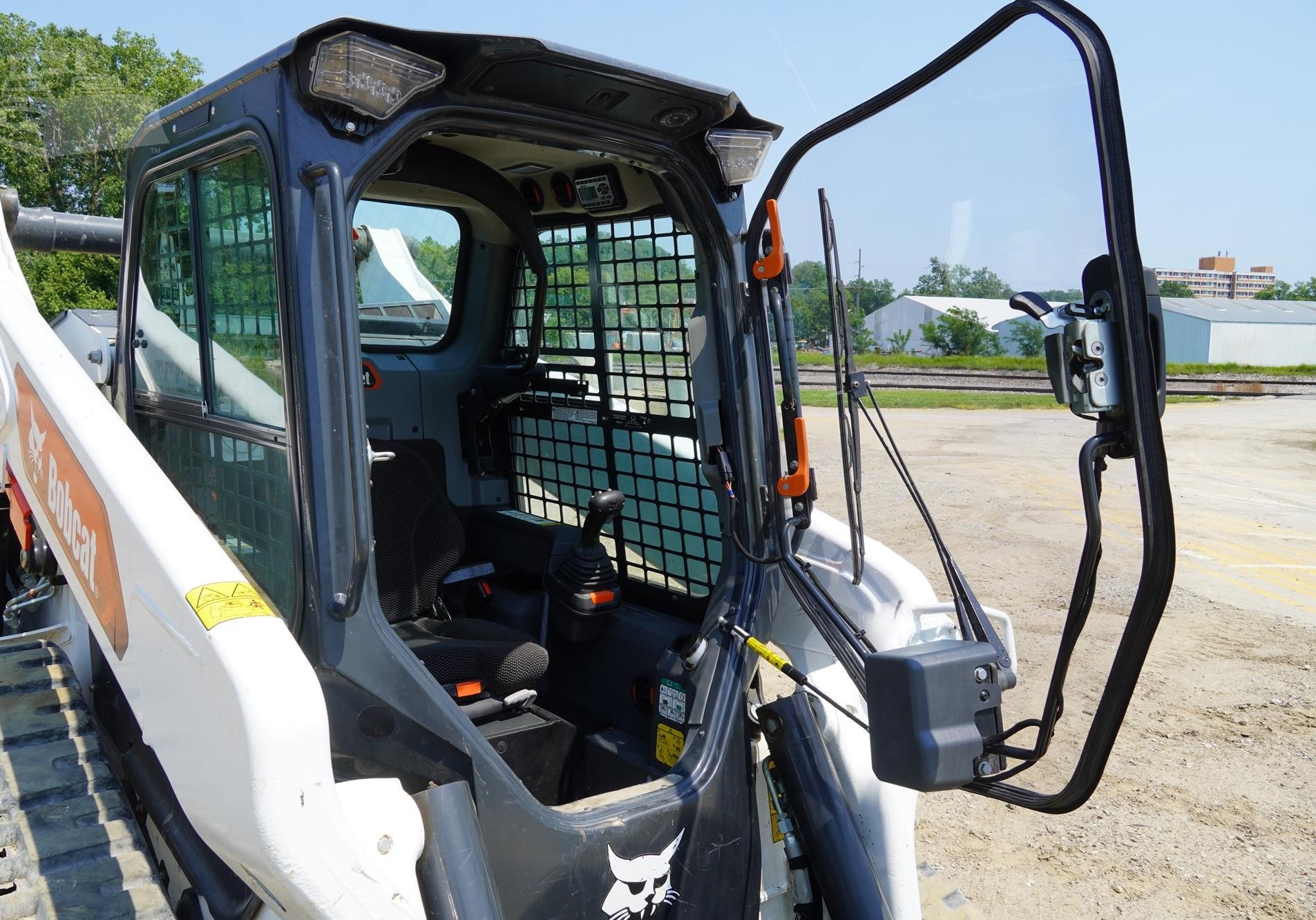 Bobcat T86 Compact Track Loader